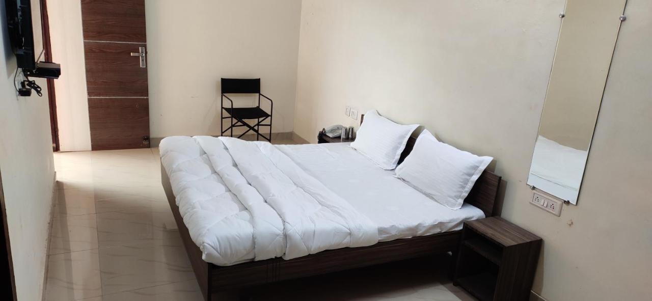 Gopi Dham Hotel Haridwar Exterior photo